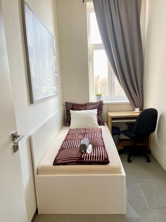 Accommodation Near City Center ブルノ エクステリア 写真